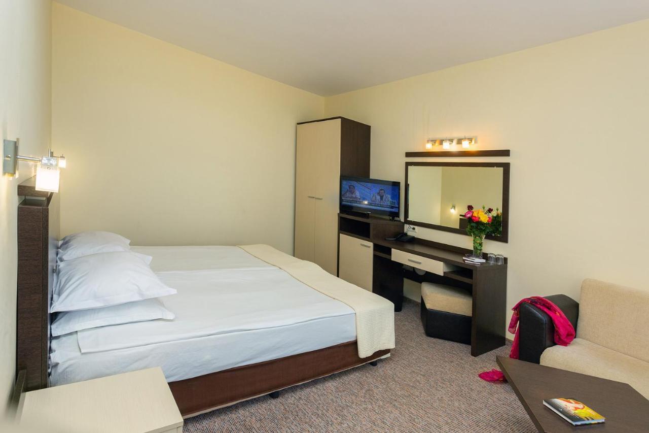 Viand Hotel Slantschew brjag Exterior foto