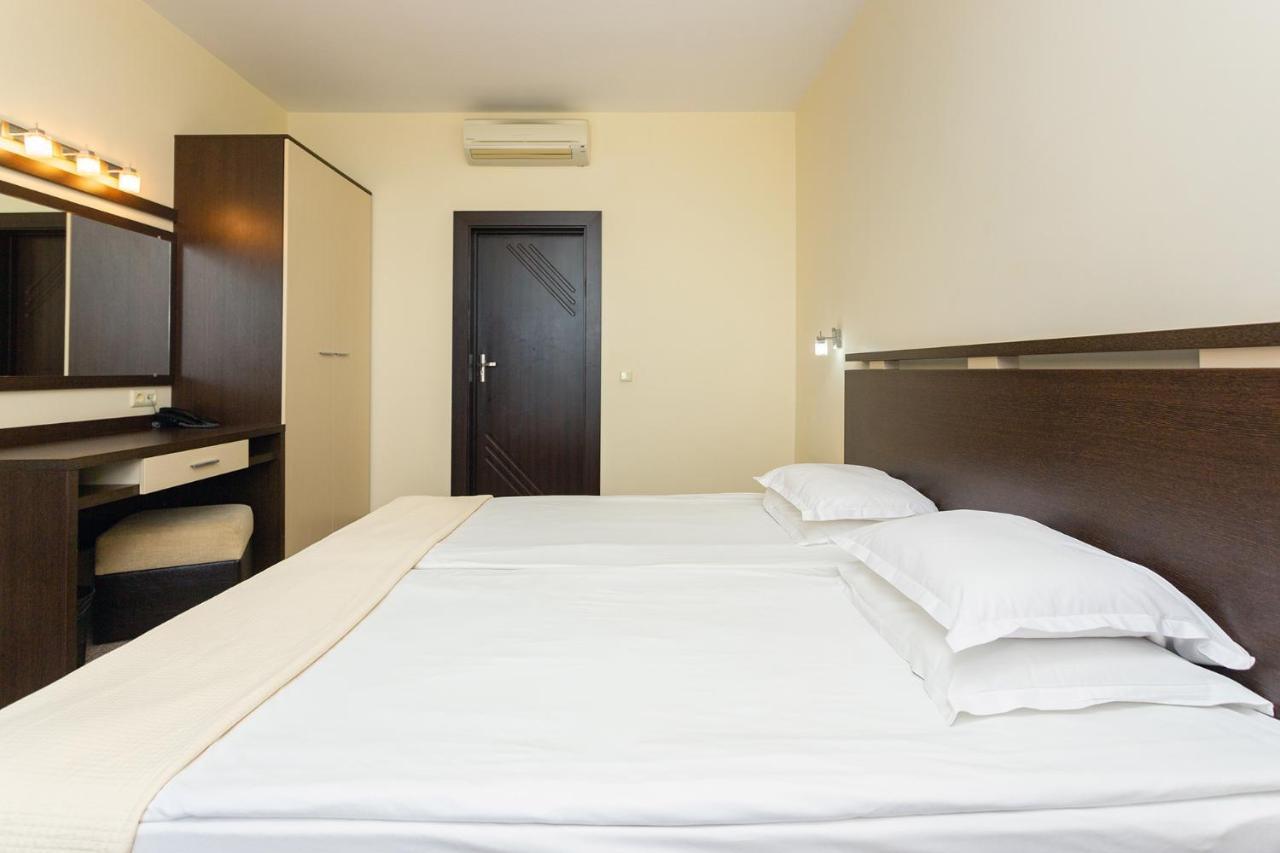 Viand Hotel Slantschew brjag Exterior foto